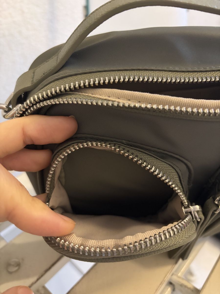 H&M Borse da donna: Grüne Umhängetasche – Nuovo (secondo la descrizione) da Olten venduto da edona_muslija 4