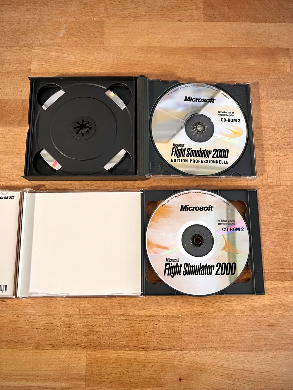 Microsoft Giochi: 2x Flight Simulator 2000 + Édition Pro / Version FR / PC ✈️ – Usato da Charmey (Gruyère) venduto da Mr_Bazardage 3