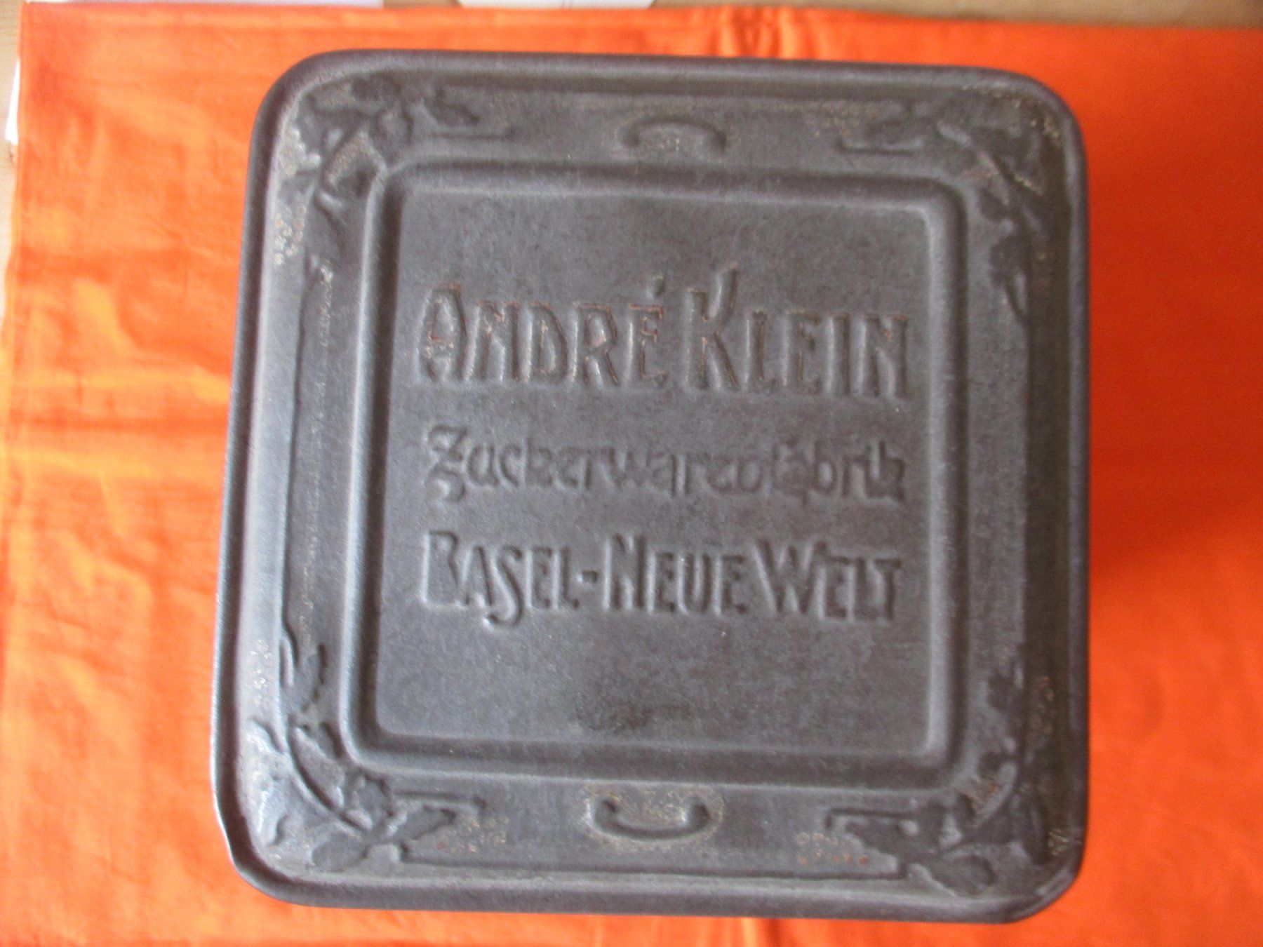 Dosen: Jugendstil Blechdose Andre Klein, Neue Welt Basel – Gebraucht aus Birsfelden von alles-muss-raus 4