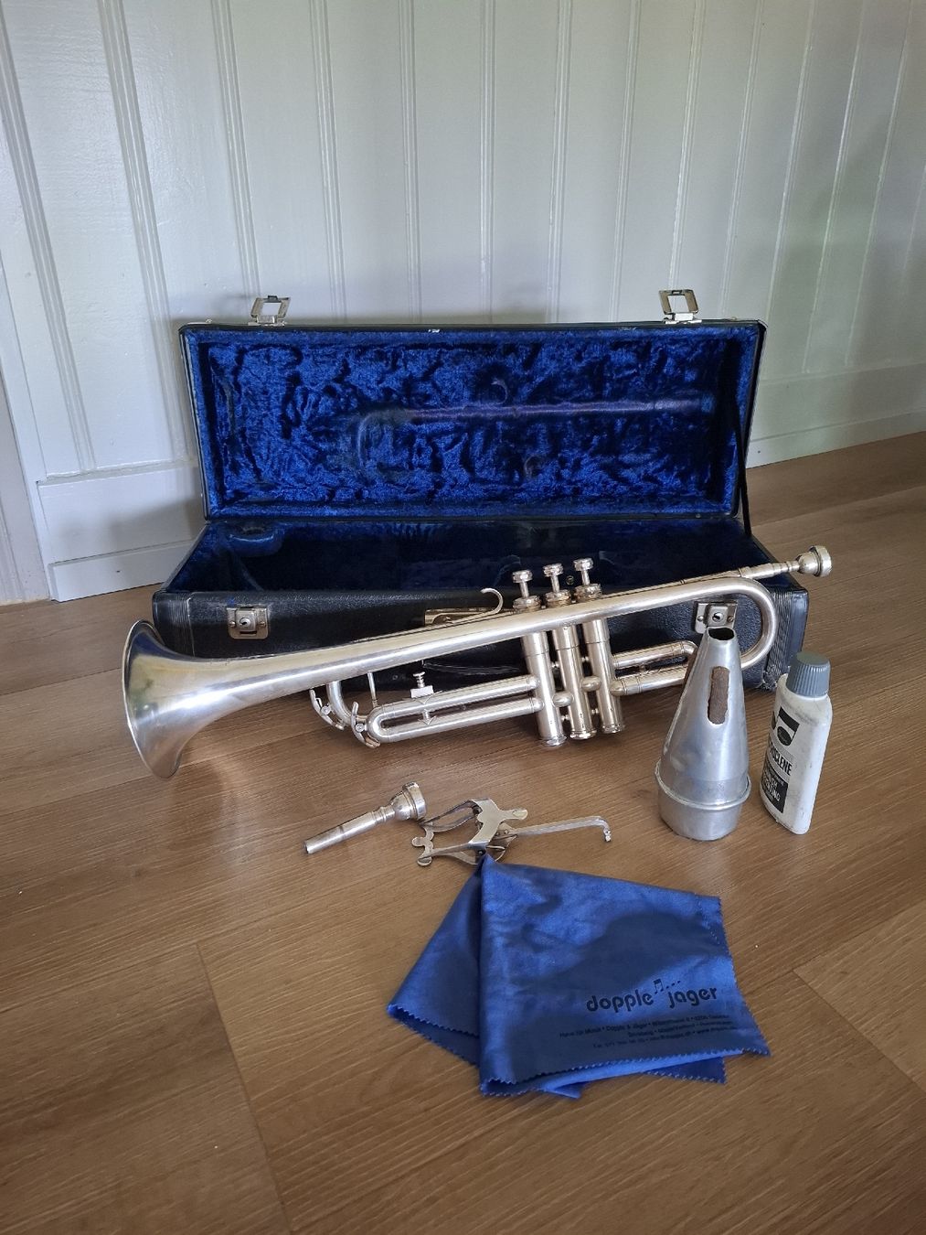 Besson Strumenti musicali: Besson 35 Trompete  – Usato da Waldkirch venduto da Liaschle