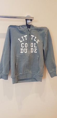 Kapuzenjacke olivgrün, Gr. 110