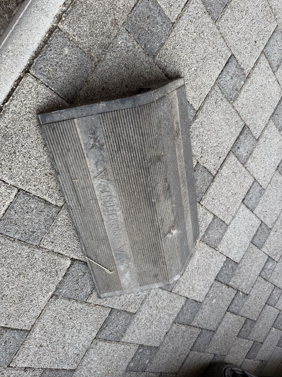 Rohre & Schläuche: Schlauchbrücke – Gebraucht aus Bennwil von Ford5600t