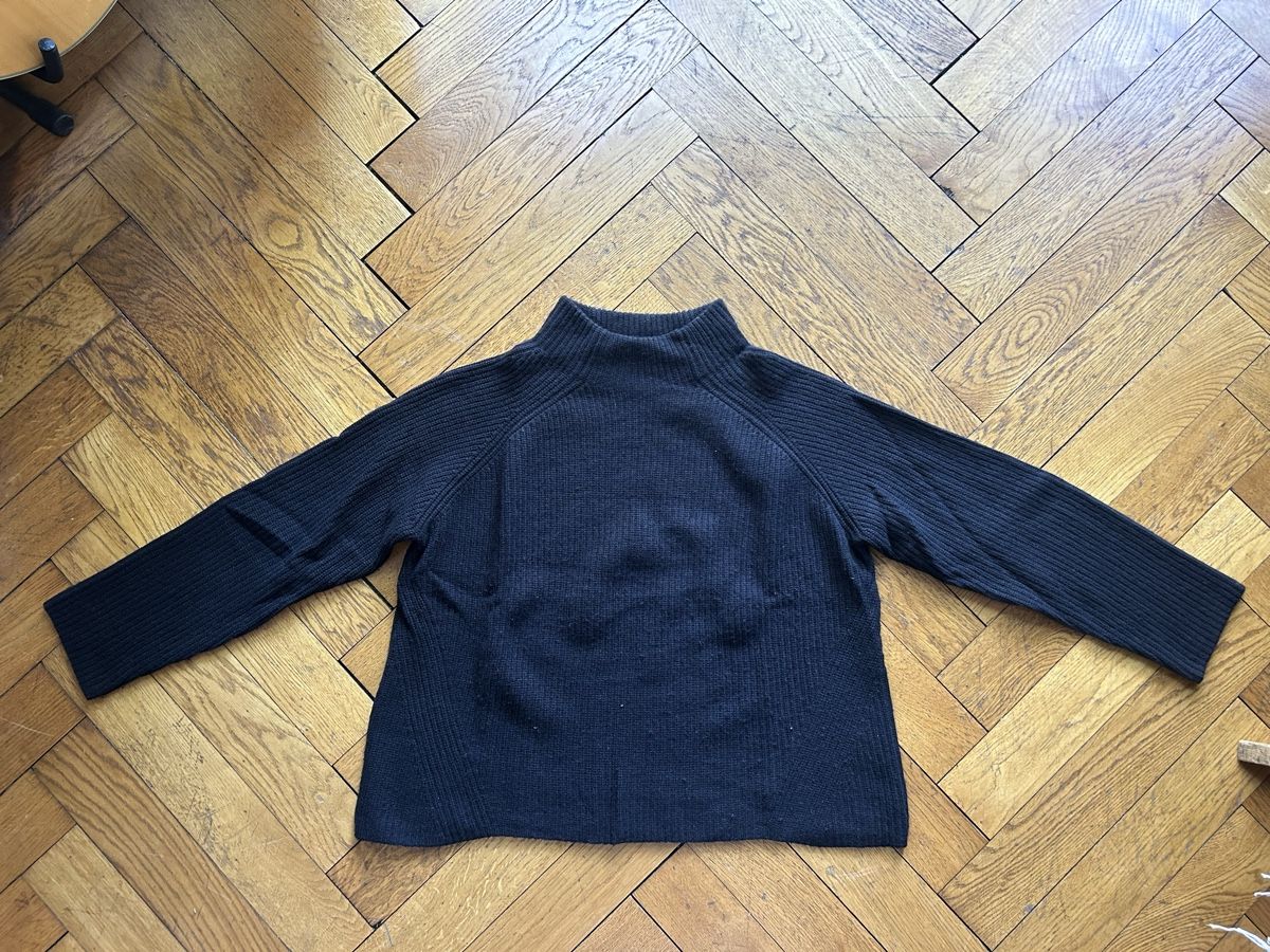 Globus Pulls & Sweat-shirts: Kaschmirpullover Globus Essentials – D'occasion à Schlieren par LucyGre