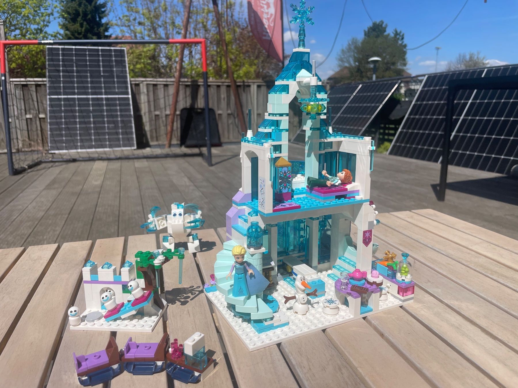 Lego Giocattoli: LEGO Elsas magischer Eispalast (41148) – Usato da Hindelbank venduto da daniujai 5