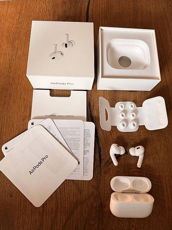 Cuffie: Apple AirPods Pro (2. Generation) mit Ladecase – Usato da Immensee venduto da anythingskytalk