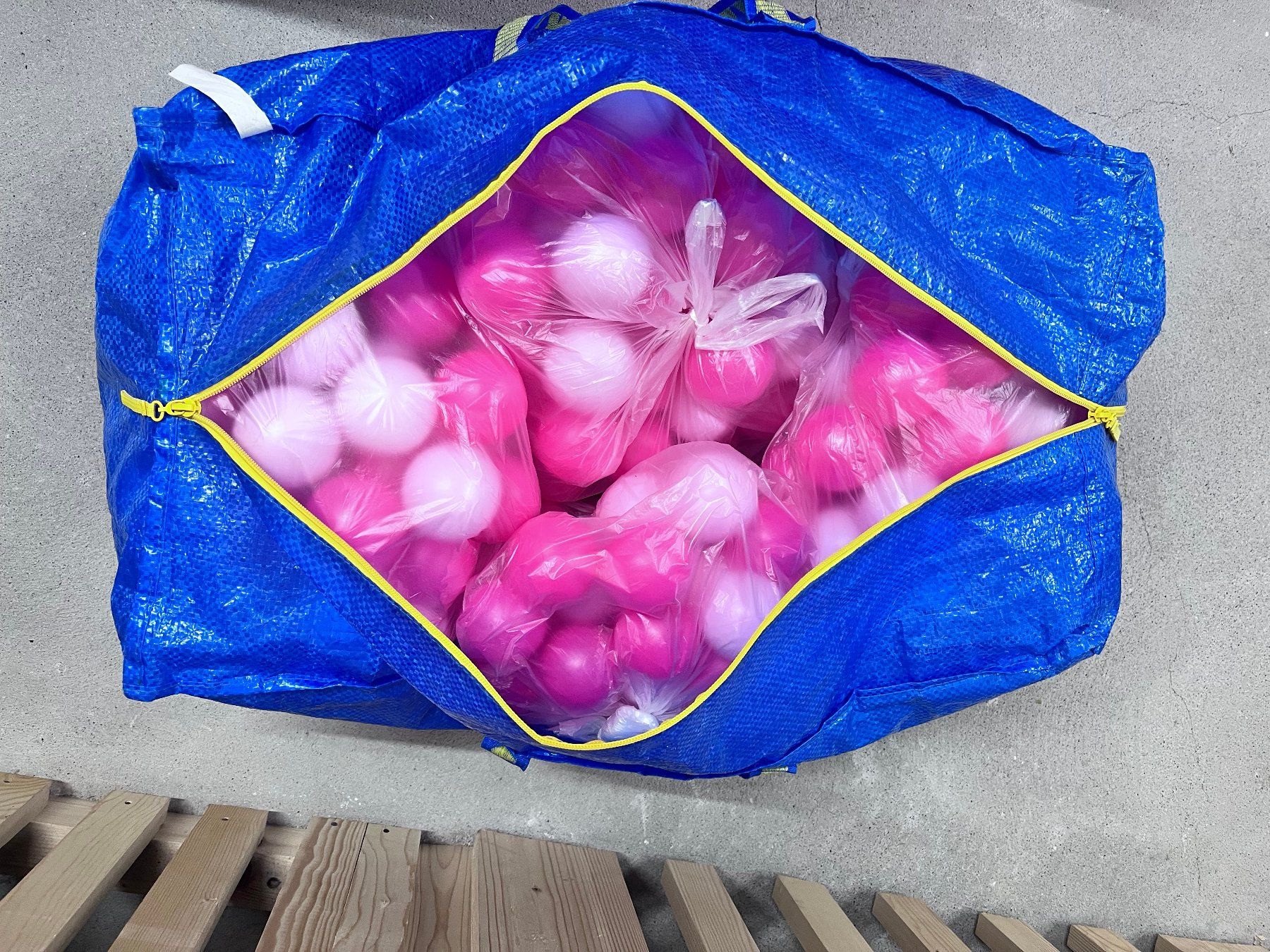Giochi: Boules pour piscine de jeu enfants – Usato da Liebefeld venduto da mandioca