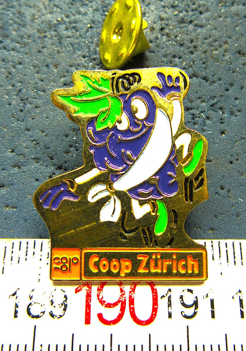 Swiss Plaquettes & Badges: COOP PIN – D'occasion à Ettingen par Hausi4711