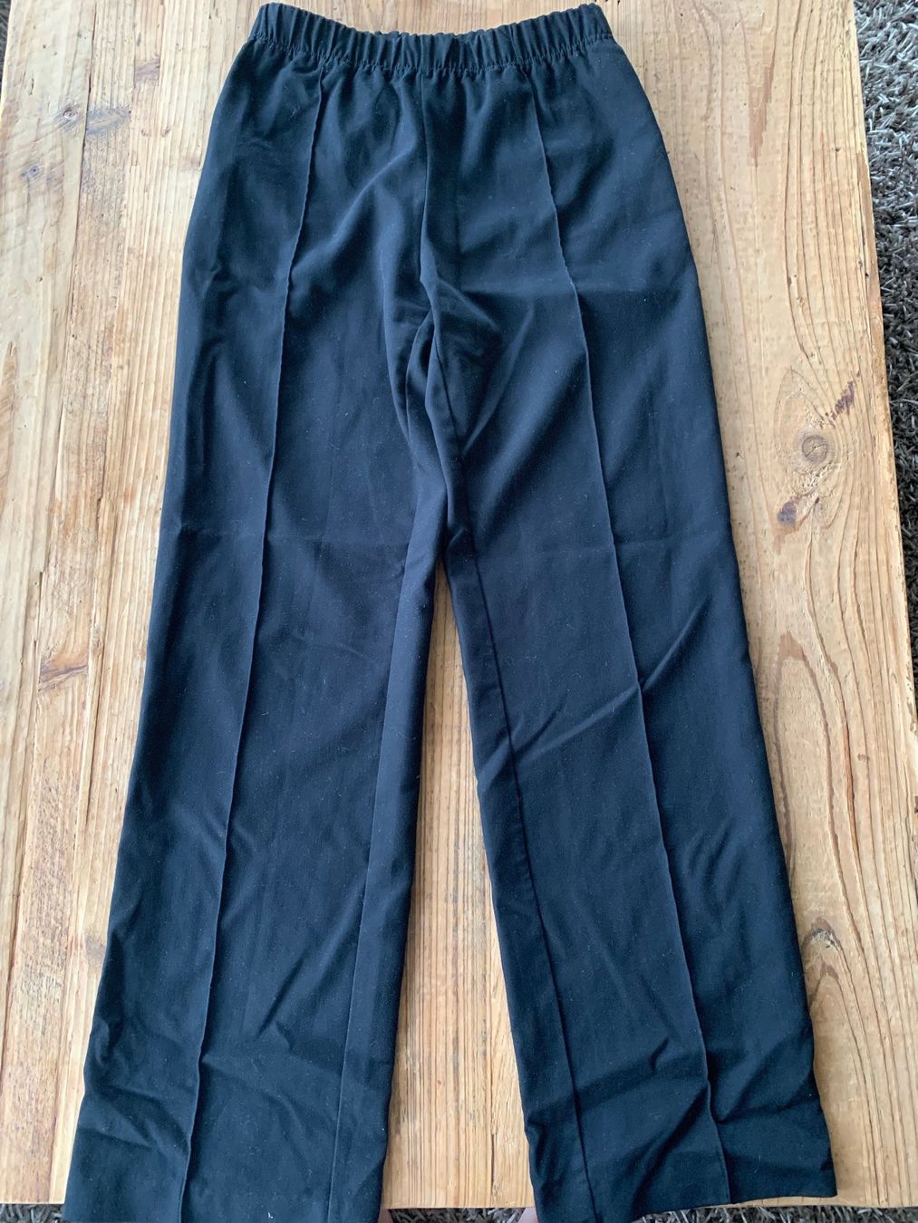 Weekday Pantaloni: Weekday Hose schwarz Gr. 34 Polyester Viskose Elasthan – Usato da Kirchdorf AG venduto da coco123 1