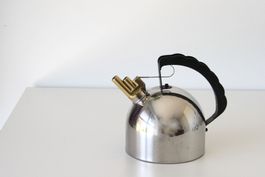 Alessi Wasserkocher 9091, Richard Sapper - Designklassiker
