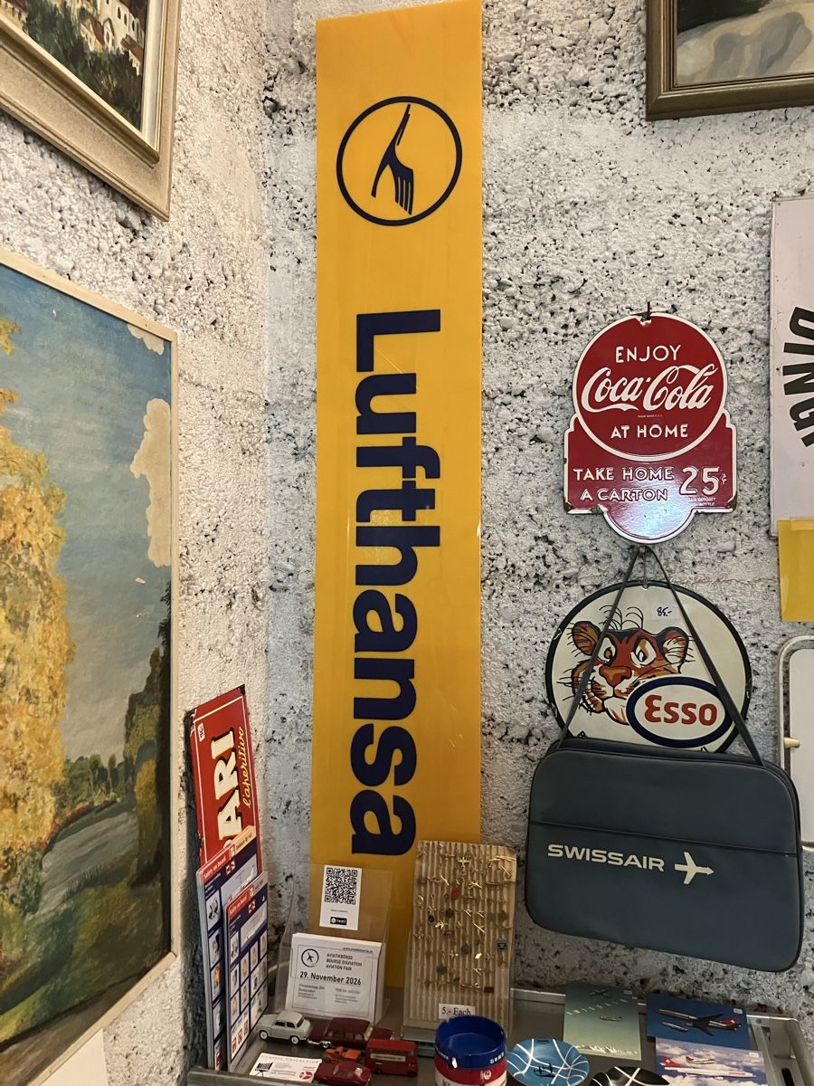 Lufthansa Insegne: Lufthansa 1.5 Metre Plexi Reklame Schild – Usato da Zürich venduto da Classic_Collection_Zurich