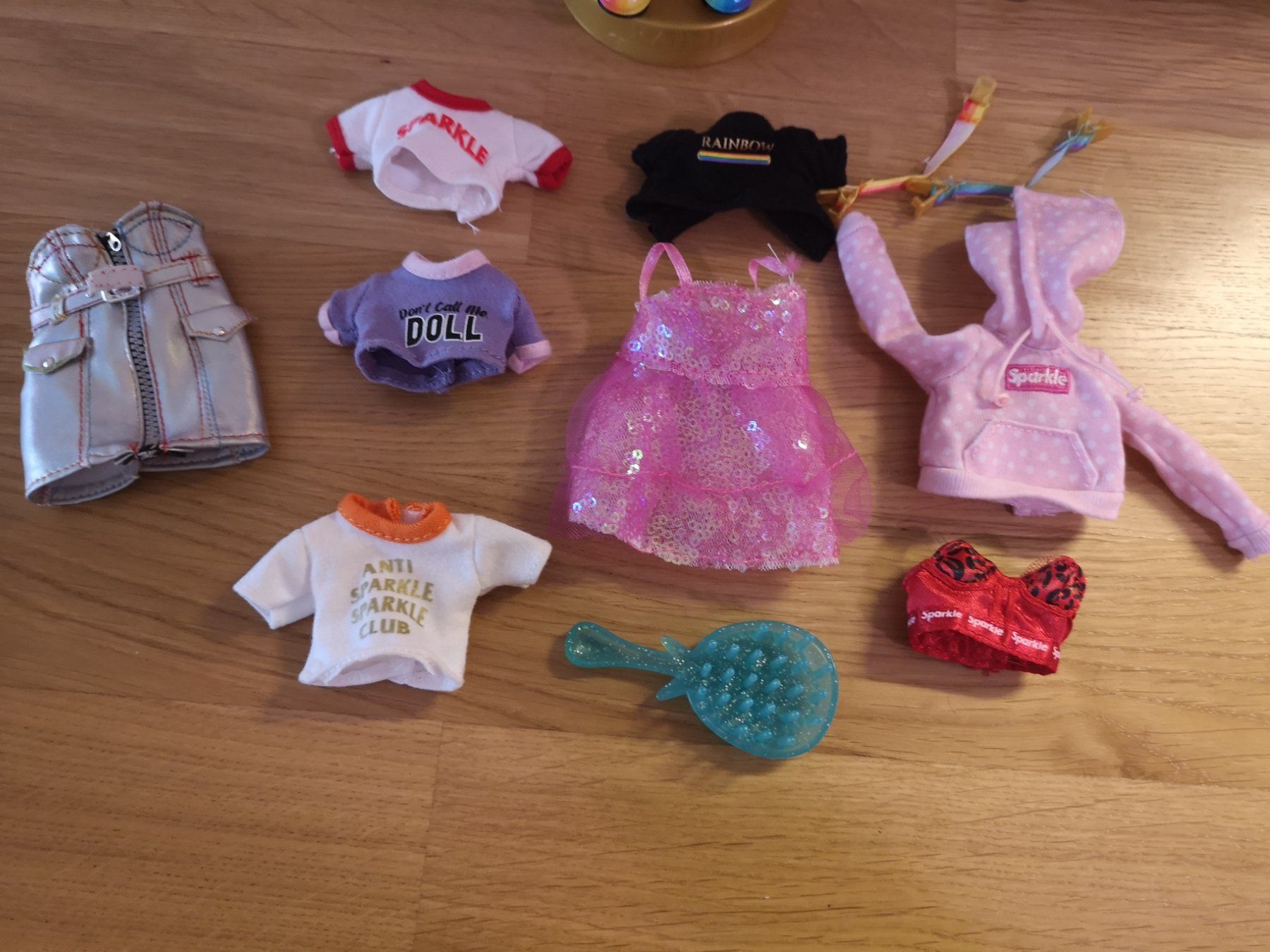 Puppen: AKTION HEUTE Rainbow High Fashion Studio – Gebraucht aus Herisau von Seyashop_2 1