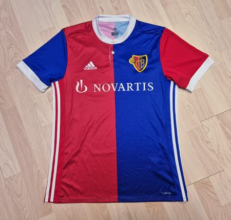 Adidas 17/18 FC Basel Trikot Grösse M 