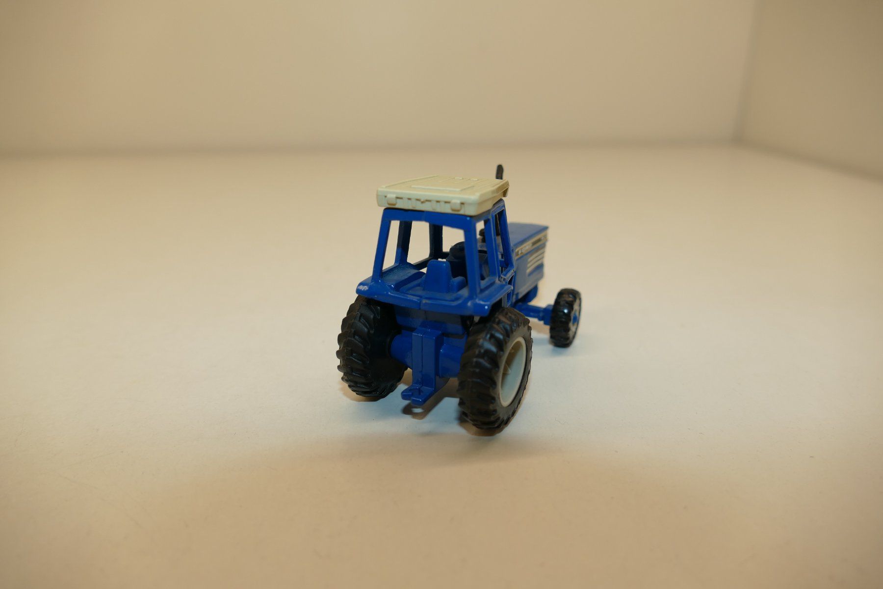 Ford Modellini d'auto: ERTL Metallmodel: Ford TW-35 Traktor – Nuovo (secondo la descrizione) da Niederhasli venduto da rail-duerst 4