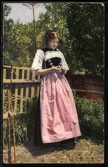 Cartoline postali: AK Mädchen in Berner Tracht – Usato da Berlin venduto da bartko-reher