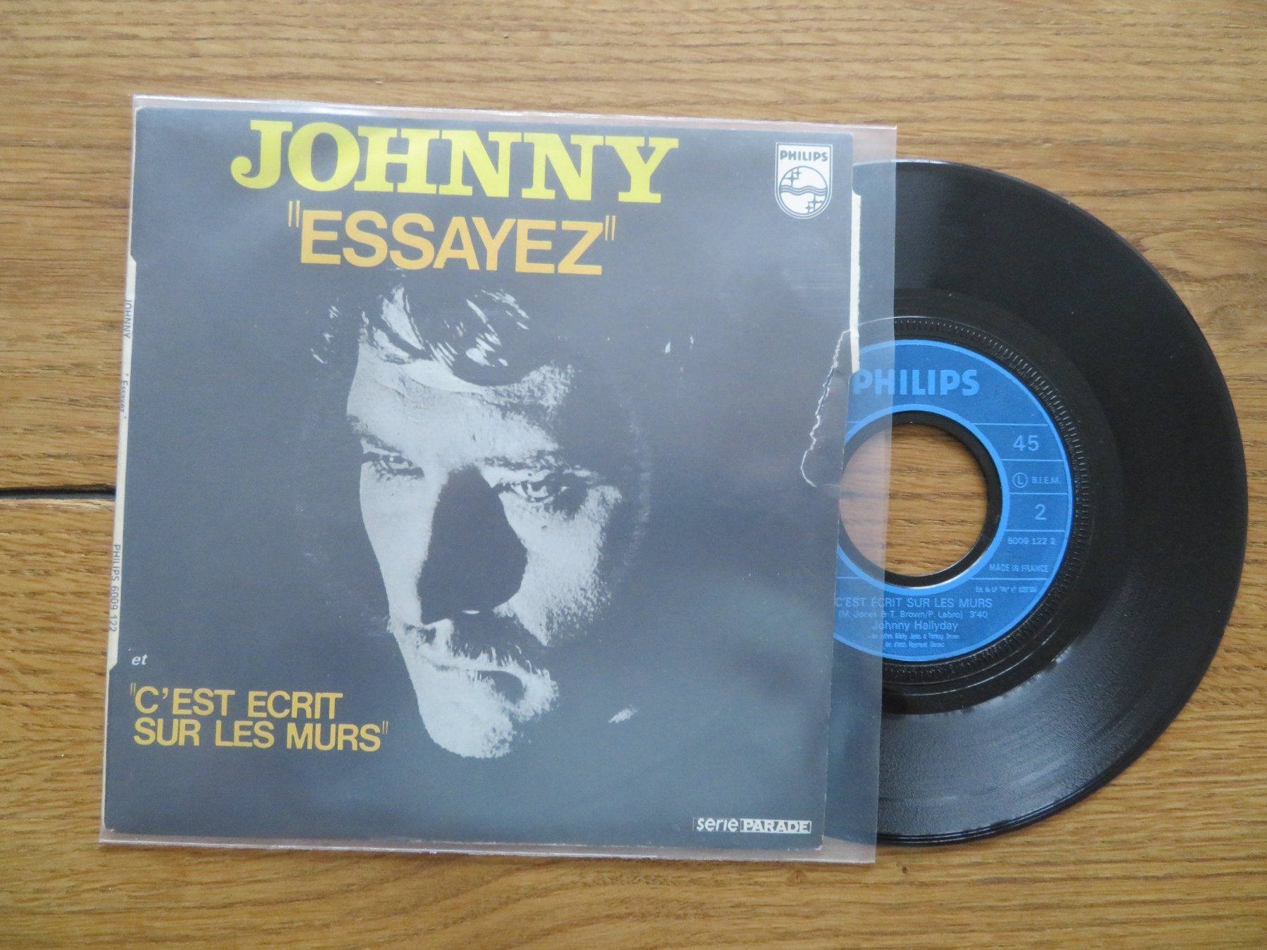 Dischi in vinile: JOHNNY HALLYDAY SINGEL ESSAYEZ – Nuovo (secondo la descrizione) da Zürich venduto da max_cp5f