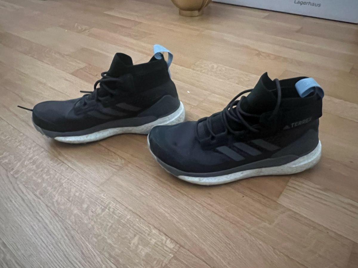 Adidas Scarpe da uomo: Adidas Hiking Shoes – Nuovo (secondo la descrizione) da Zürich venduto da val_5d9k 2