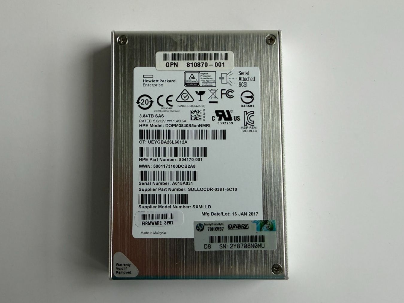 Hewlett Packard Dischi rigidi: Super Server SAS SSD 3.84TB – Usato da Huttwil venduto da Thoste