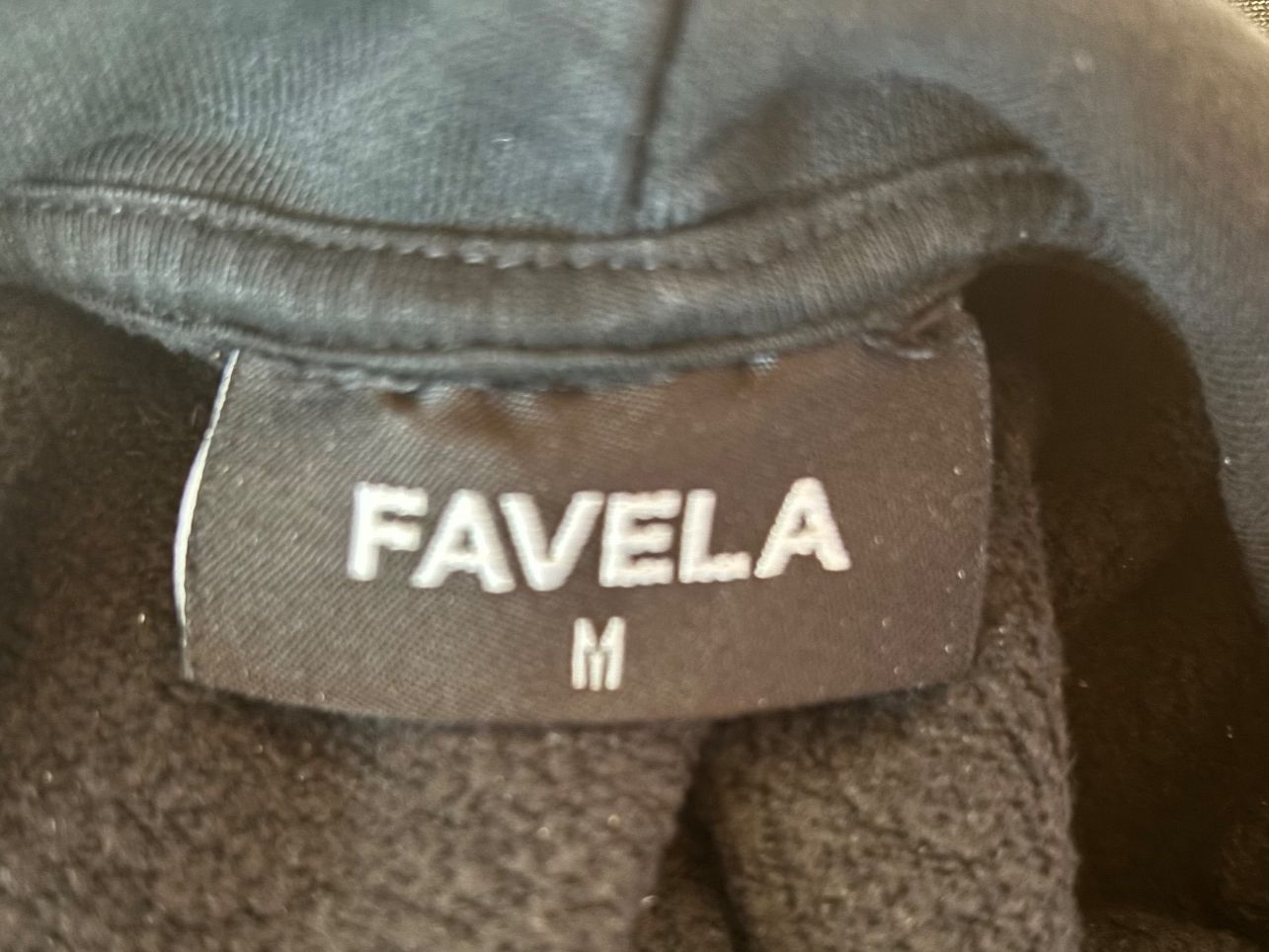 Pullover & Sweatshirts: Oversized Hoodie Damen Favela Gr. M – Gebraucht aus Wenslingen von sal_58dr 4