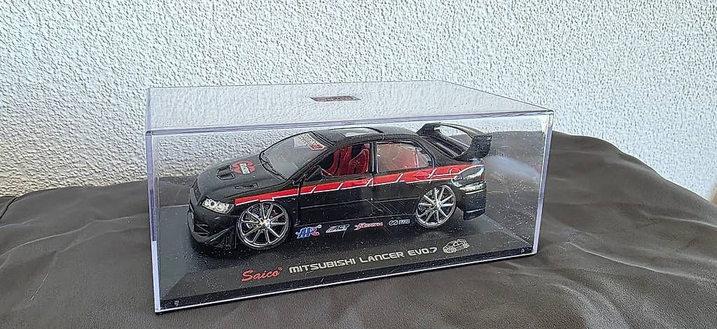 Modellini d'auto: Saico mitsubishi – Usato da Fischingen venduto da Darkpanda