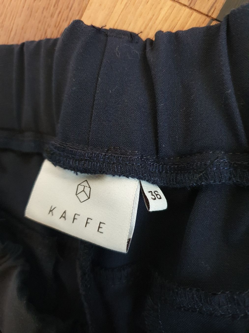 Pantaloni: Caprihose Kaffe 36 – Nuovo (secondo la descrizione) da Fischingen venduto da nad_fxf2 2