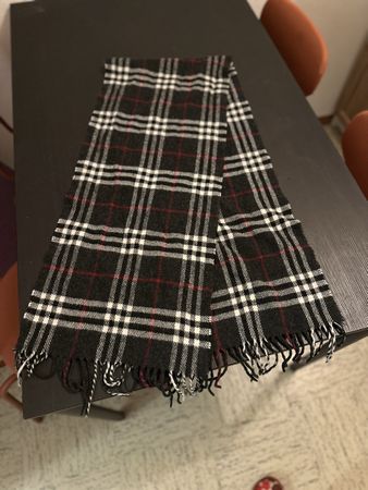 Écharpes style Burberry