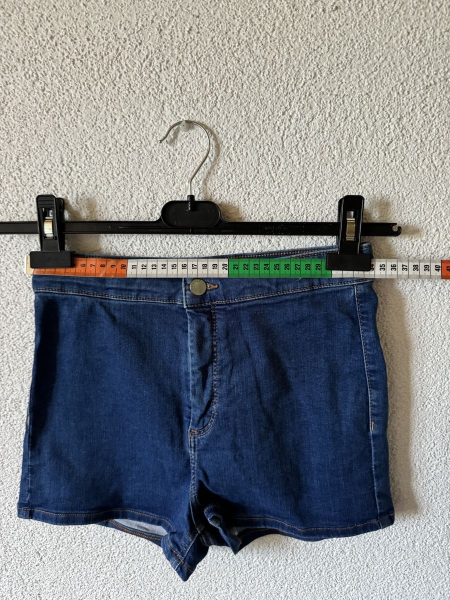 Topshop Hosen: Shorts von Topshop – Neu (gemäss Beschreibung) aus Ruggell von mar_vq6b 1