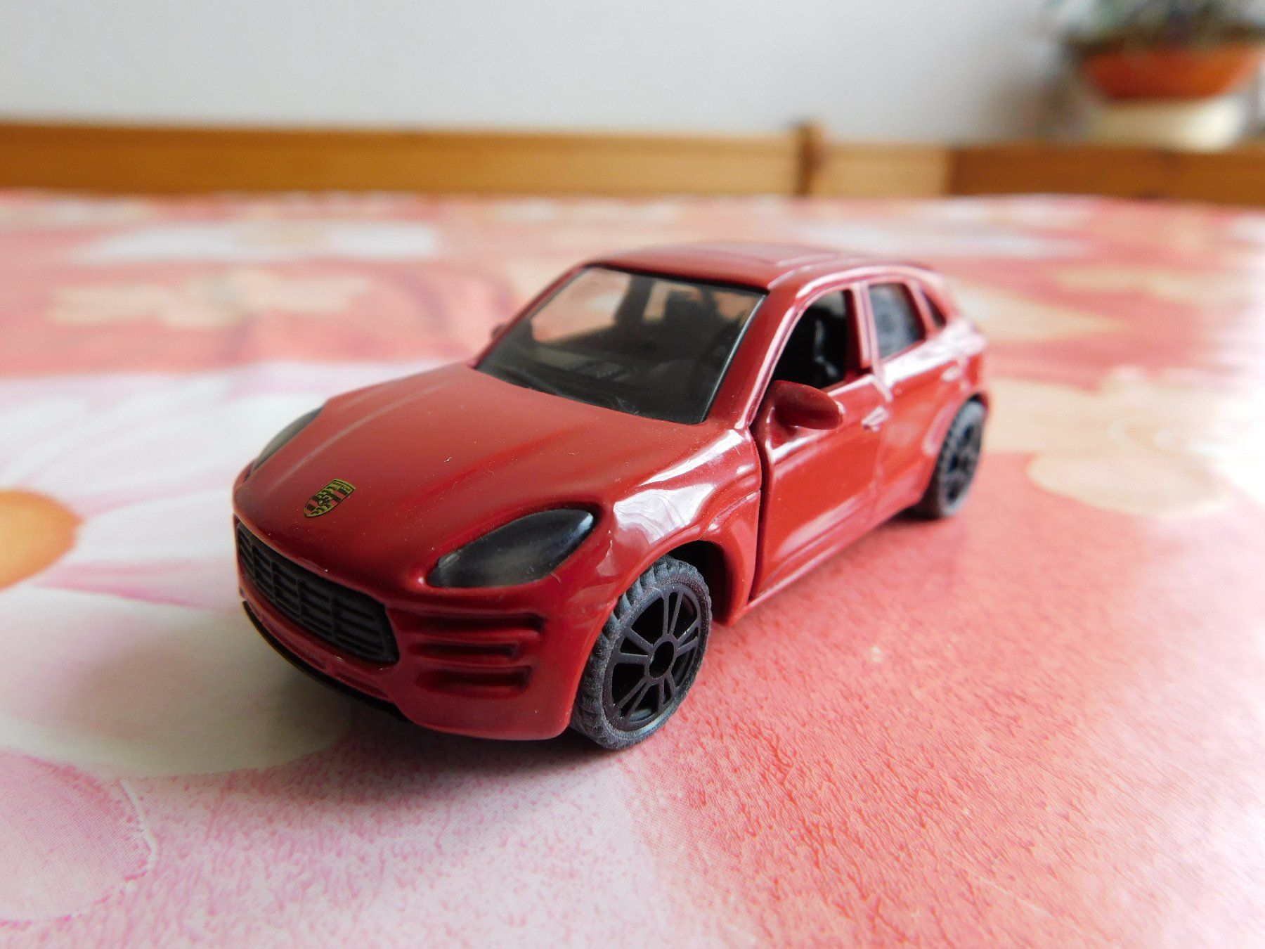 Siku Modellini d'auto: Siku Porsche Macan Turbo rot – Nuovo (secondo la descrizione) da Strengelbach venduto da Wedi73 9