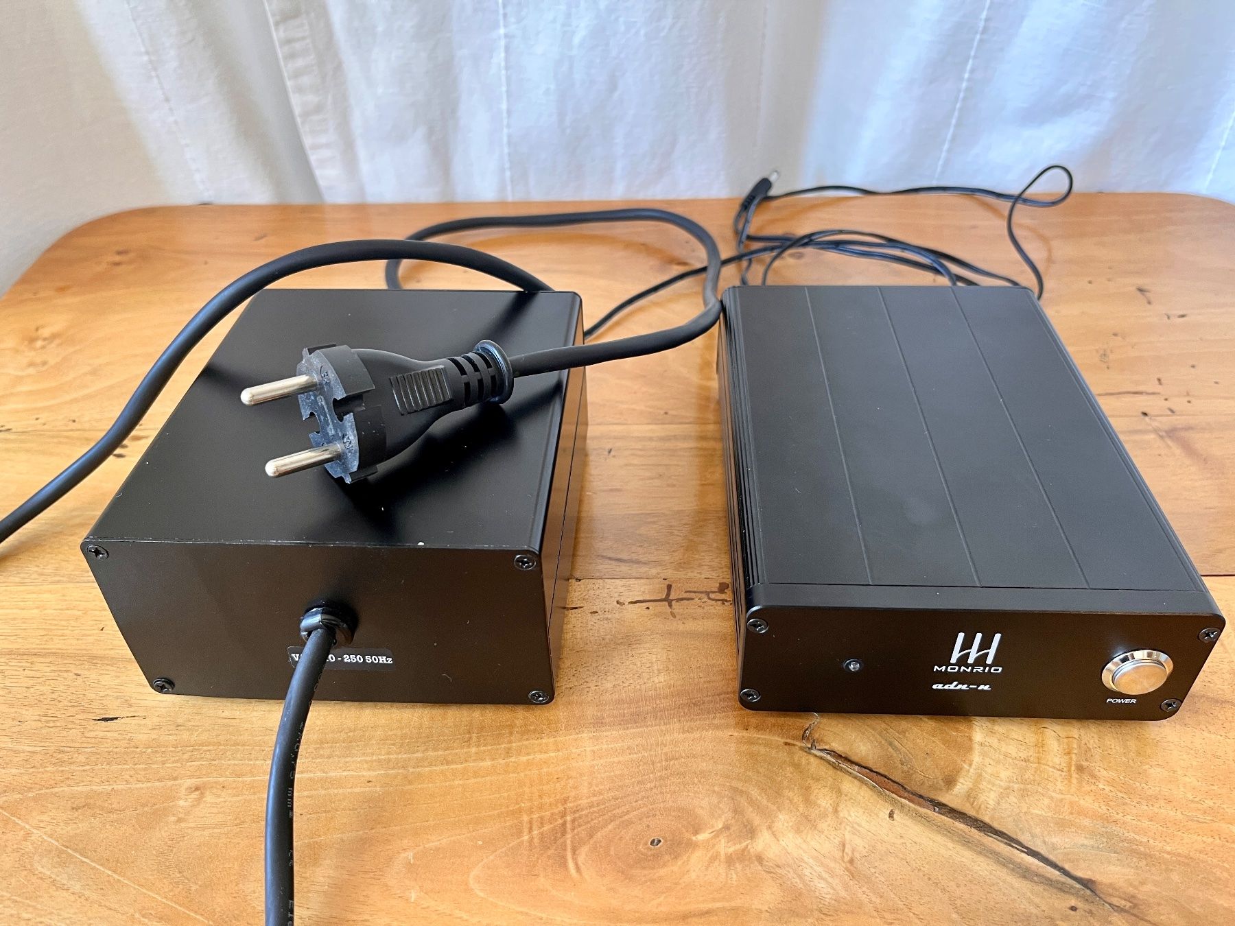 Amplificatori: MonRio ADN-MM / MC Phonovorstufe ab 1.- – Usato da Küttigen venduto da on_off