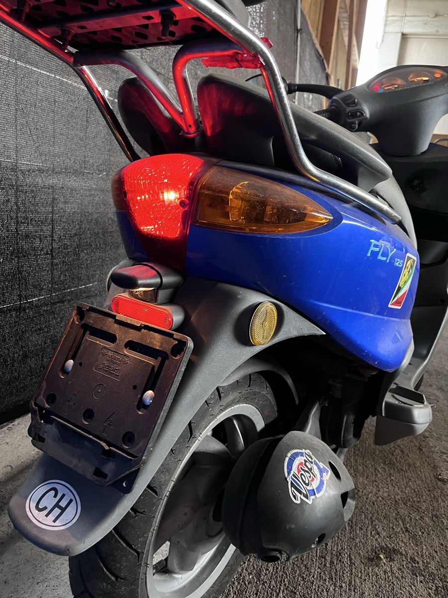 Strada: Piaggio Fly 125 Roller, Topcase, – Usato da Fahrwangen venduto da motorfreund 1