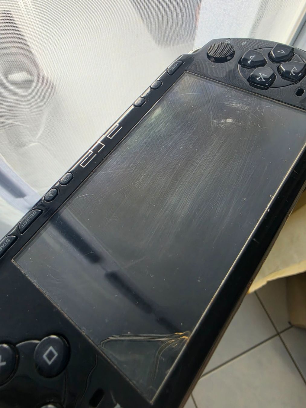 Sony Console: Sony PSP Playstation Portable 2000er Modell – Usato da Sempach venduto da Knuckles17 3
