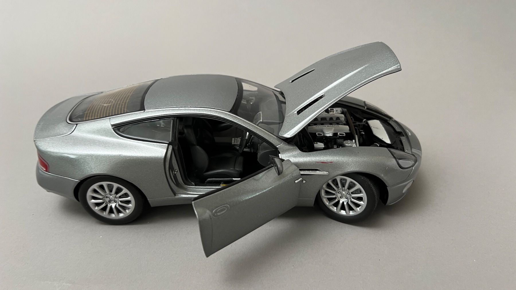 Aston Martin Modellini d'auto: ASTON MARTIN- VINTAGE AUTO MODELL KE02 – Usato da Basel venduto da herr_majesty 4
