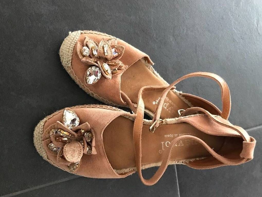 Scarpe da donna: Sommerschuhe Unisa Gr. 39 neu – Usato da Biberstein venduto da evolution89 3