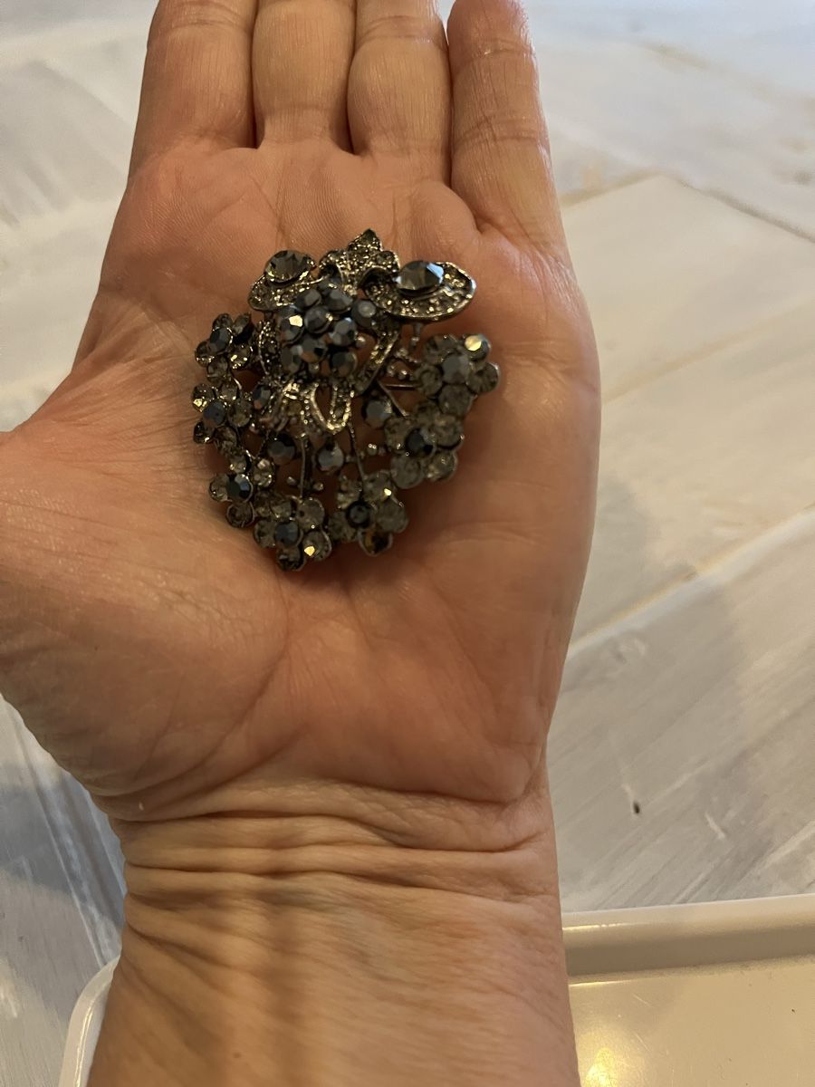 Spille & Fermagli: Brosche Strass Antrazit – Usato da Wermatswil venduto da -secondchance- 2