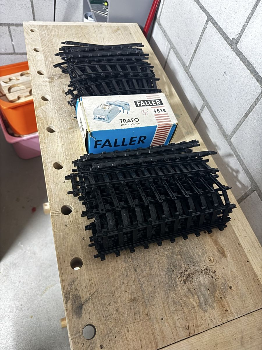 Faller Modelleisenbahnen: Faller HIT Train & Play Train Set – Gebraucht aus Triboltingen von _Beni 5