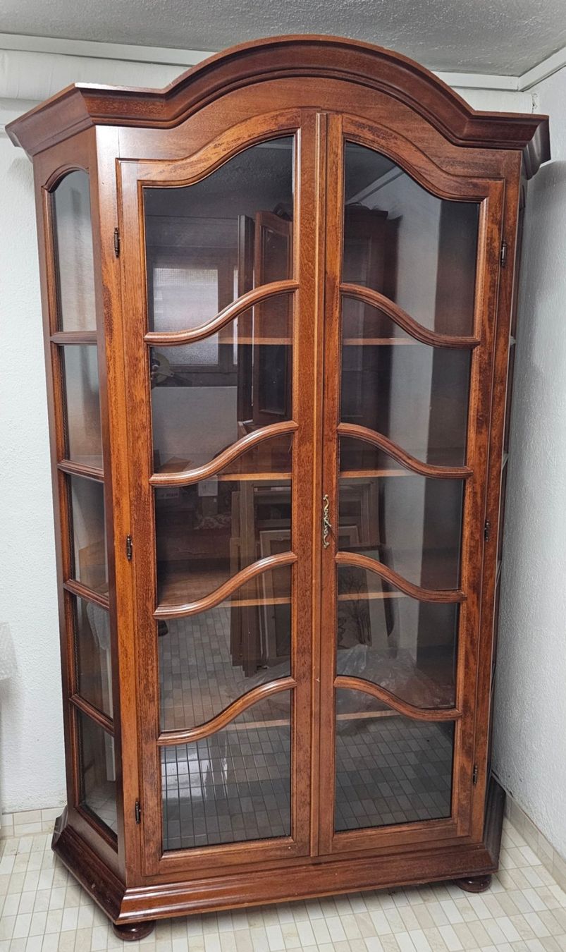 Vitrinen: Vitrine – Gebraucht aus Walenstadt von pedroju-1 2