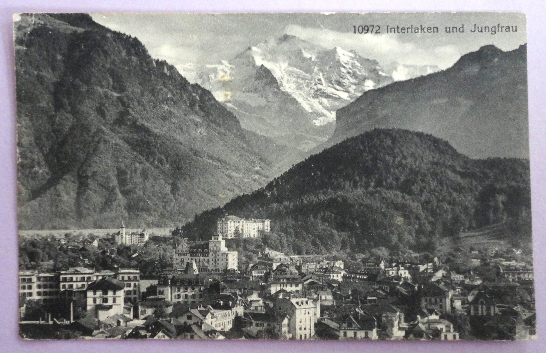 Cartoline postali: Interlaken und Jungfrau – Difettoso da Fétigny venduto da Billy2miny
