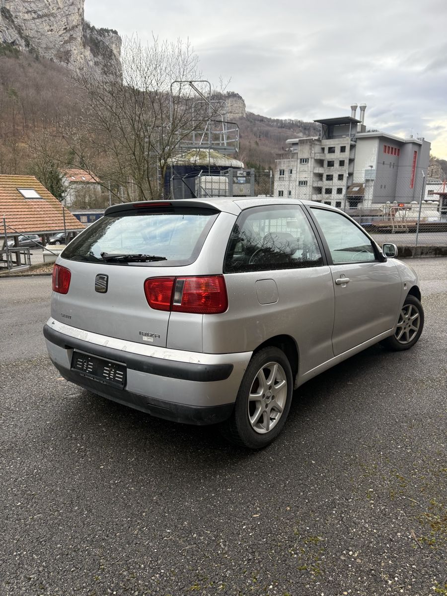 Seat Automobili: Seat Ibiza 1.6 Automat Ab MFK  – Usato da Langenthal venduto da bes_j5mf 2