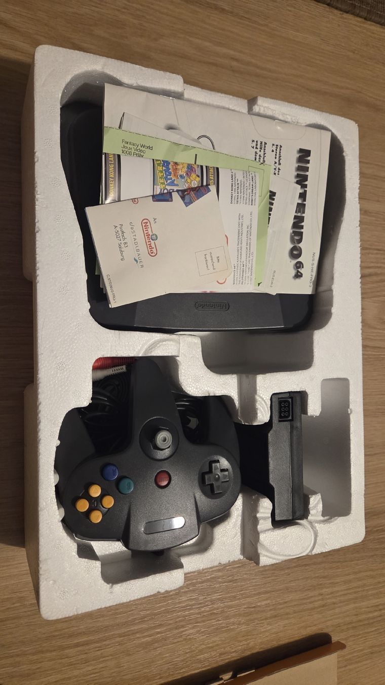 Nintendo Konsolen: Nintendo 64, Console Vintage en Boîte – Gebraucht aus Confignon von Dreamcruise 1