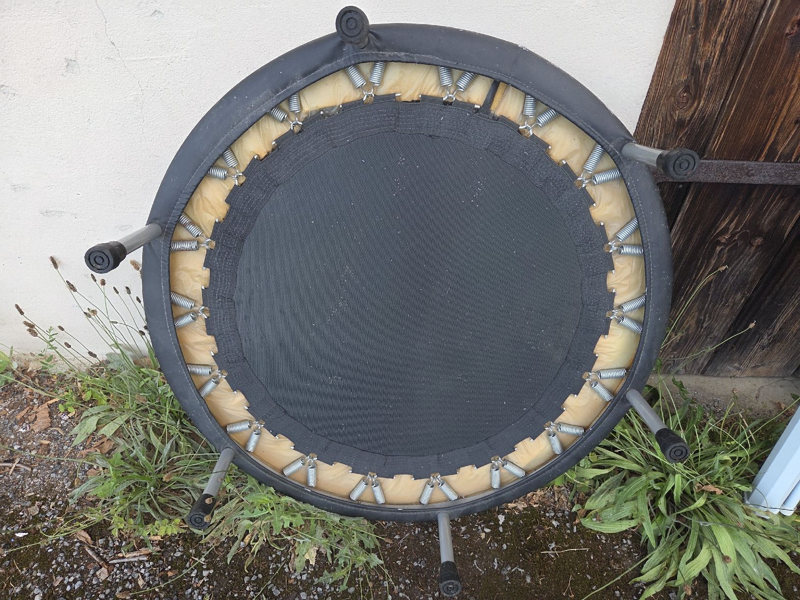 Trampolines: schwarzes Trampolin – D'occasion à Wädenswil par weihpos 4