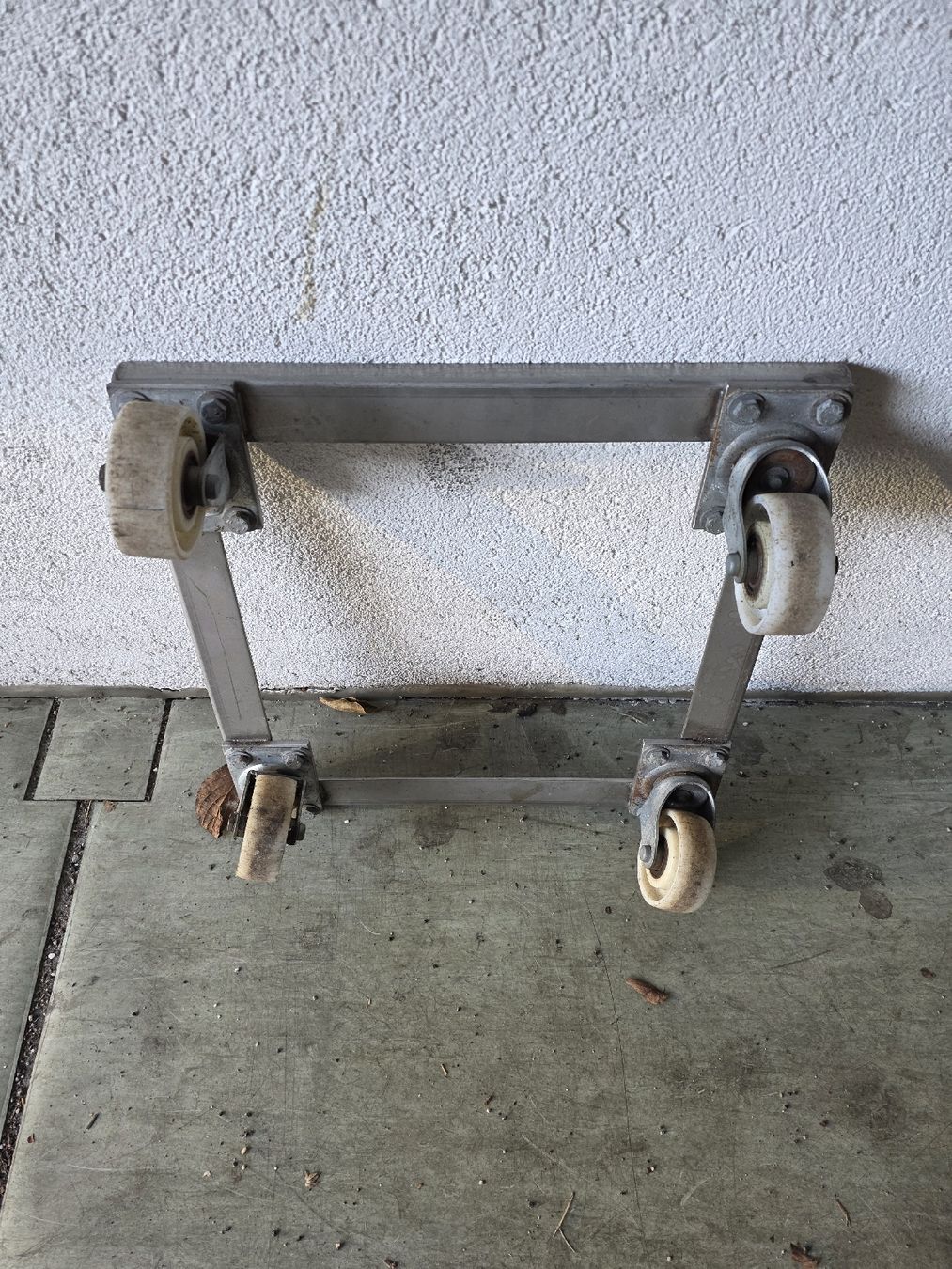 Tutti gli attrezzi: Rollbrett, robust, Metall, mit Rollen, Werkstatt, Top! – Usato da Burgdorf venduto da Djidjo77 1