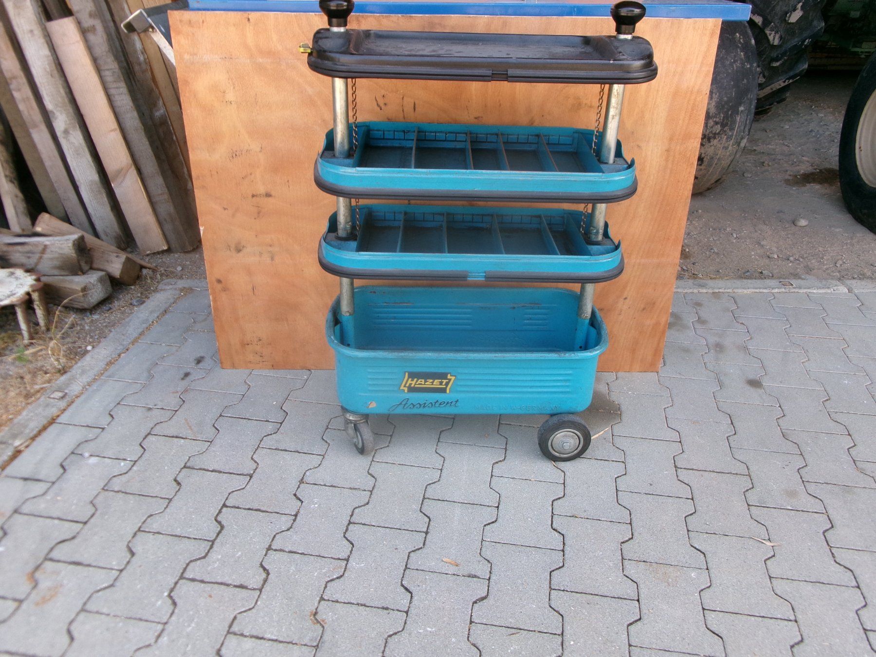 Hazet Tous les outils: Werkzeugwagen HAZET Assistent hellblau – D'occasion à Eschenbach SG par GM-29