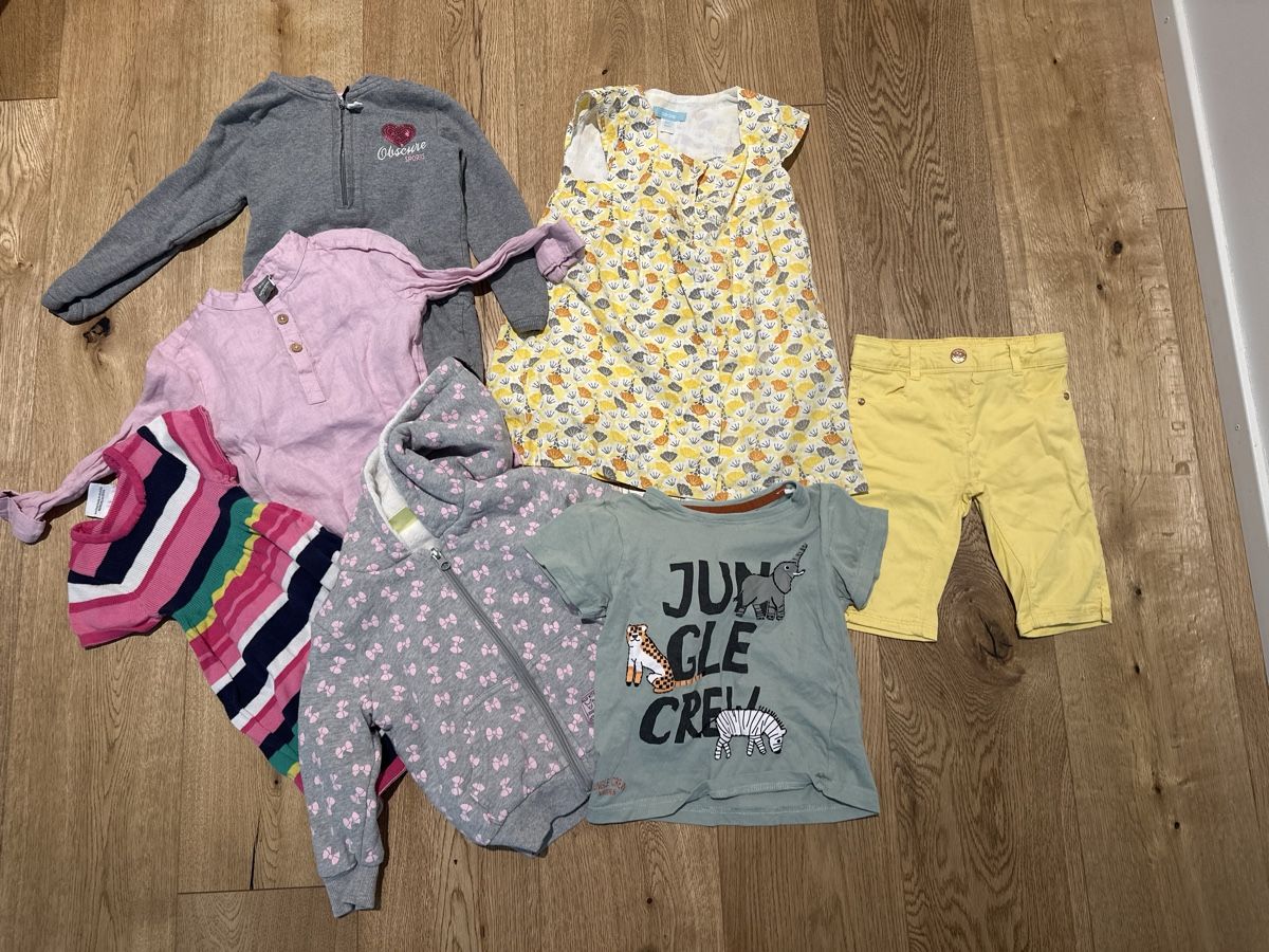 Lotti & Set di vestiti: Lot habits  fille 98 – Usato da Montreux venduto da canori