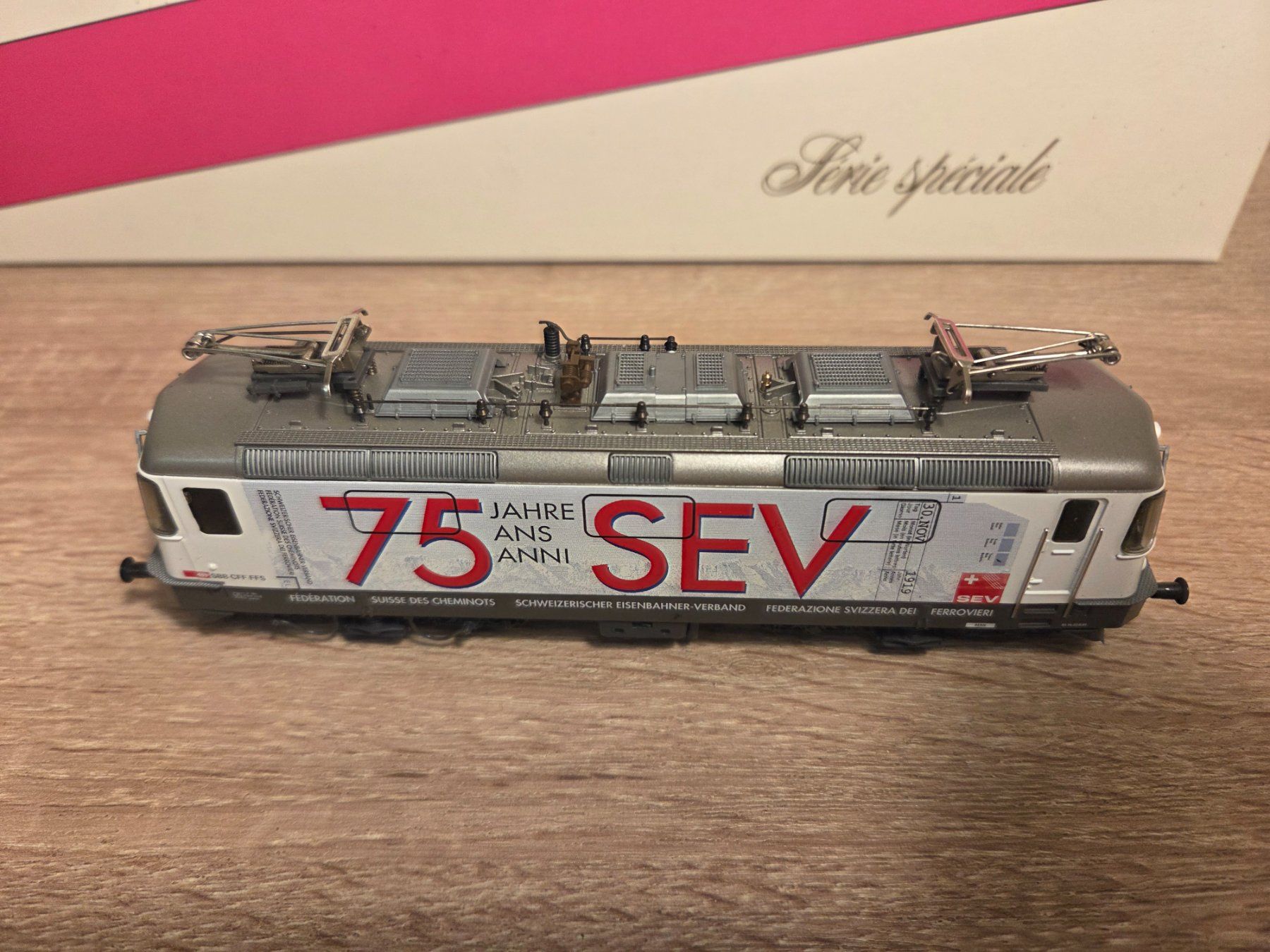 Hag Modellini di ferrovie: Hag 088 E-Lok Re 4/4" SEV SBB H0 – Usato da St-Aubin-Sauges venduto da Lo_Go 4