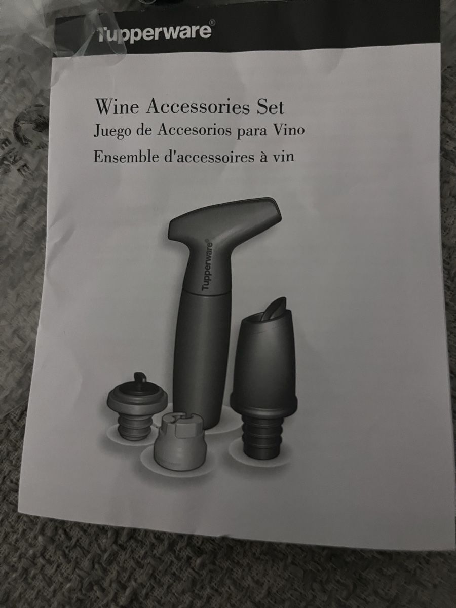 Tupperware Elettrodomestici da cucina: Wein Set von Tupperware 2 Stück – Nuovo e nell'imballaggio originale da Brüttisellen venduto da lilien2012 1