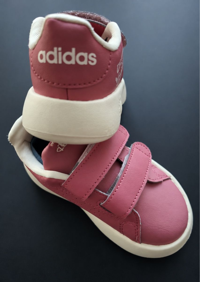 Adidas Scarpe per ragazze: Adidas Schuhe Grösse 25 – Nuovo (secondo la descrizione) da Laufen venduto da AnSaLuLe 1