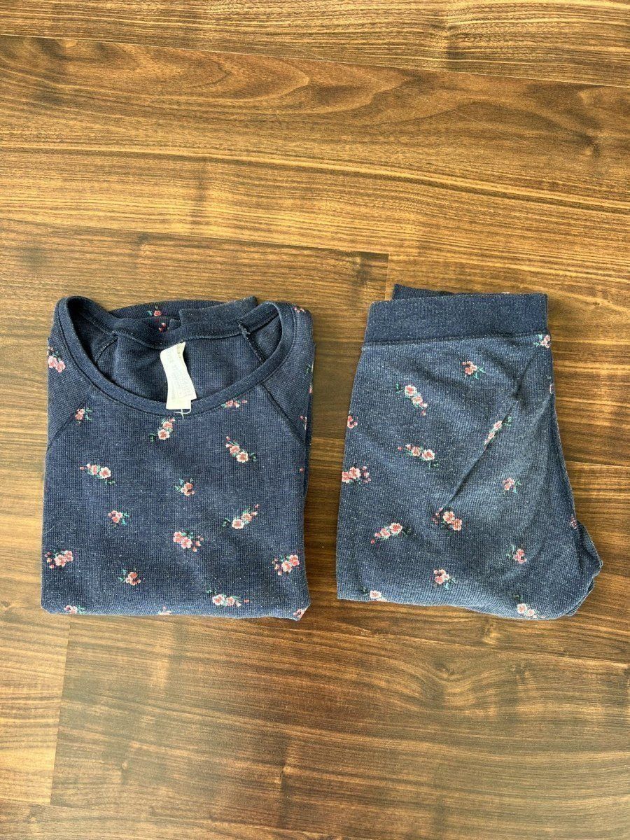 Négligés & Pyjamas: Pyjama Set blau mit Blumen, Size S – D'occasion à Muri b. Bern par SigridW 2