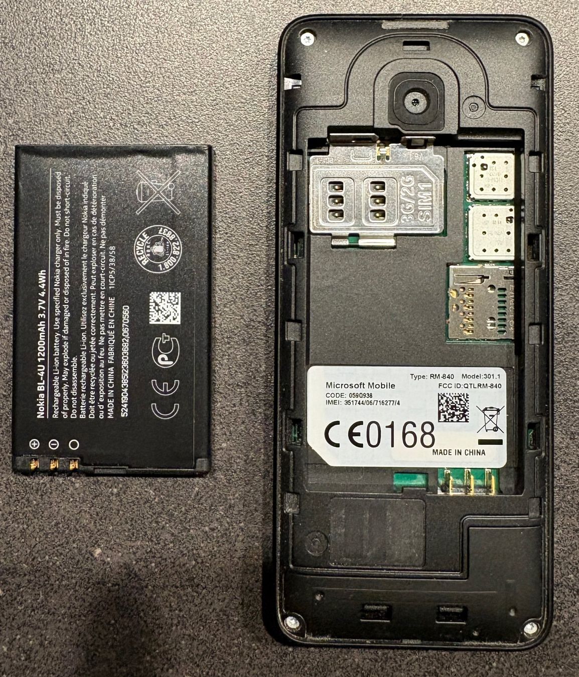Nokia Telefoni cellulari / Smartphones: NOKIA Typ RM-840 Modell 301.1 mit Microsoft Mobile – Usato da Niederglatt ZH venduto da Ahead 6
