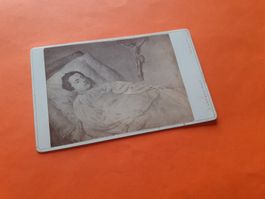 SCHWIIZER FRAU DAZUMAL - uf TOTEBETT - POST MORTEM -FRIBOURG