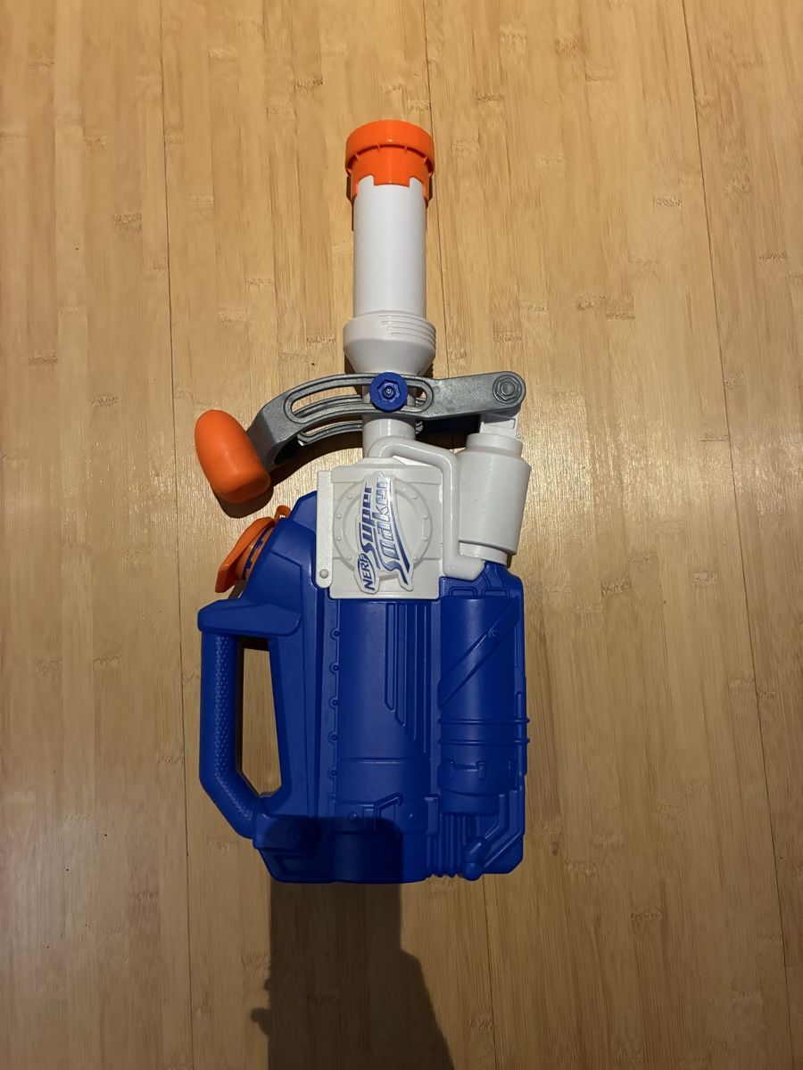 Nerf Giocattoli: Nerf Super Soaker Floodfire, Wasser Gewehr – Usato da Steckborn venduto da AleksandraL