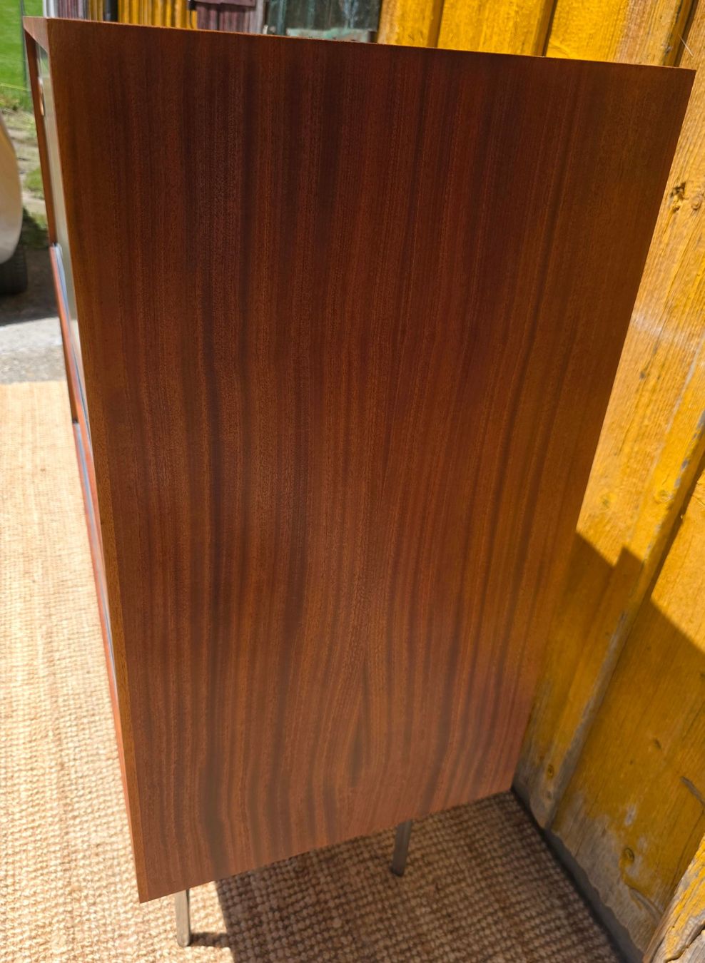 Thut Kommoden: Kurt Thut   Sideboard "Schiebetürkorpus 943" – Gebraucht aus Haslen AI von Vintagelix 6